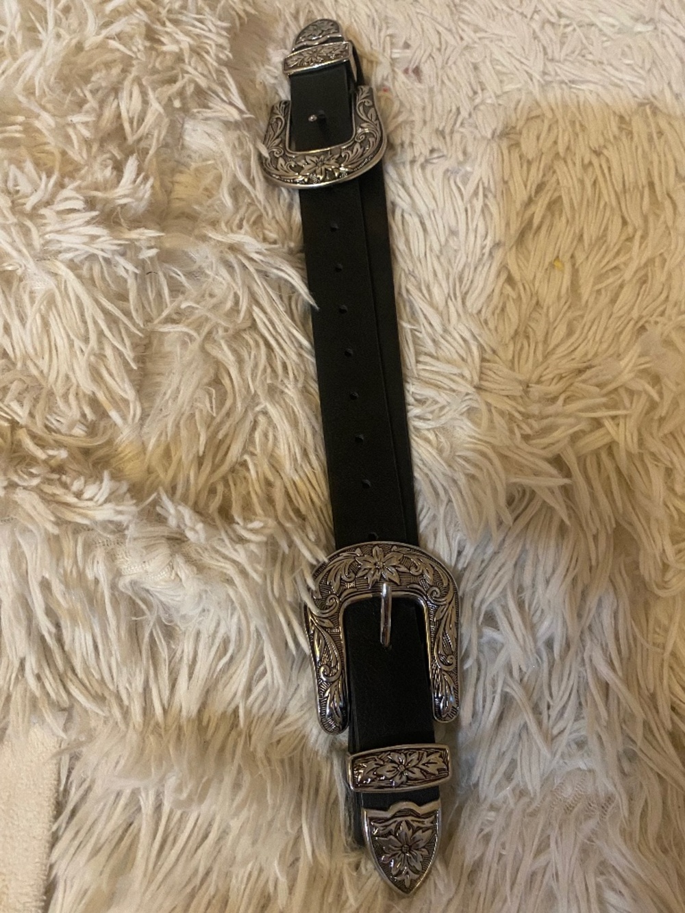 H&M Divided Western Cowgirl Belt XS/S – Silver Engraved Statement Buckle